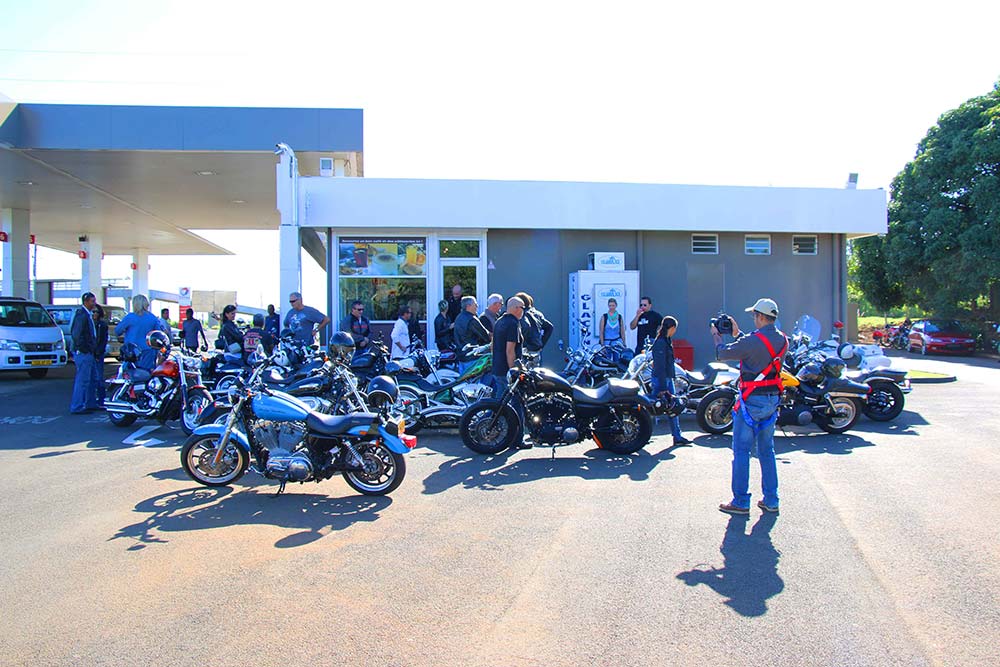 Harley Davidson Bikers Venue Identical Pictures Mauritius